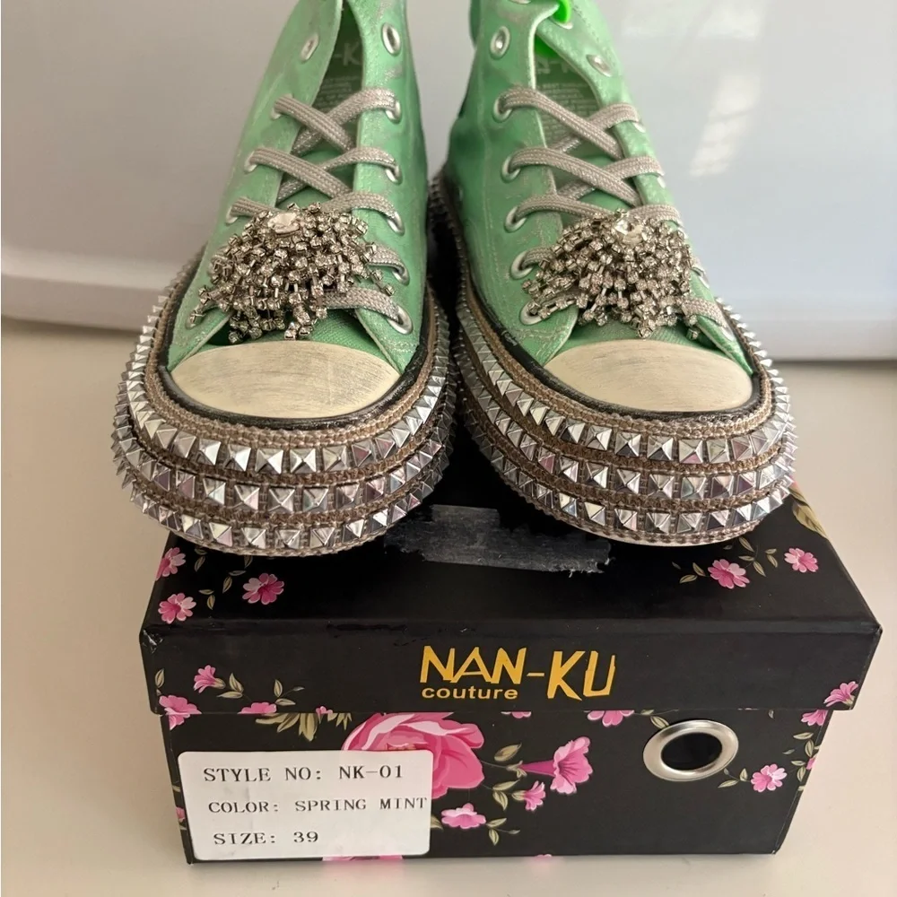 NWT NAN-KU Cruise Studded Hi Top Sneakers Size 39